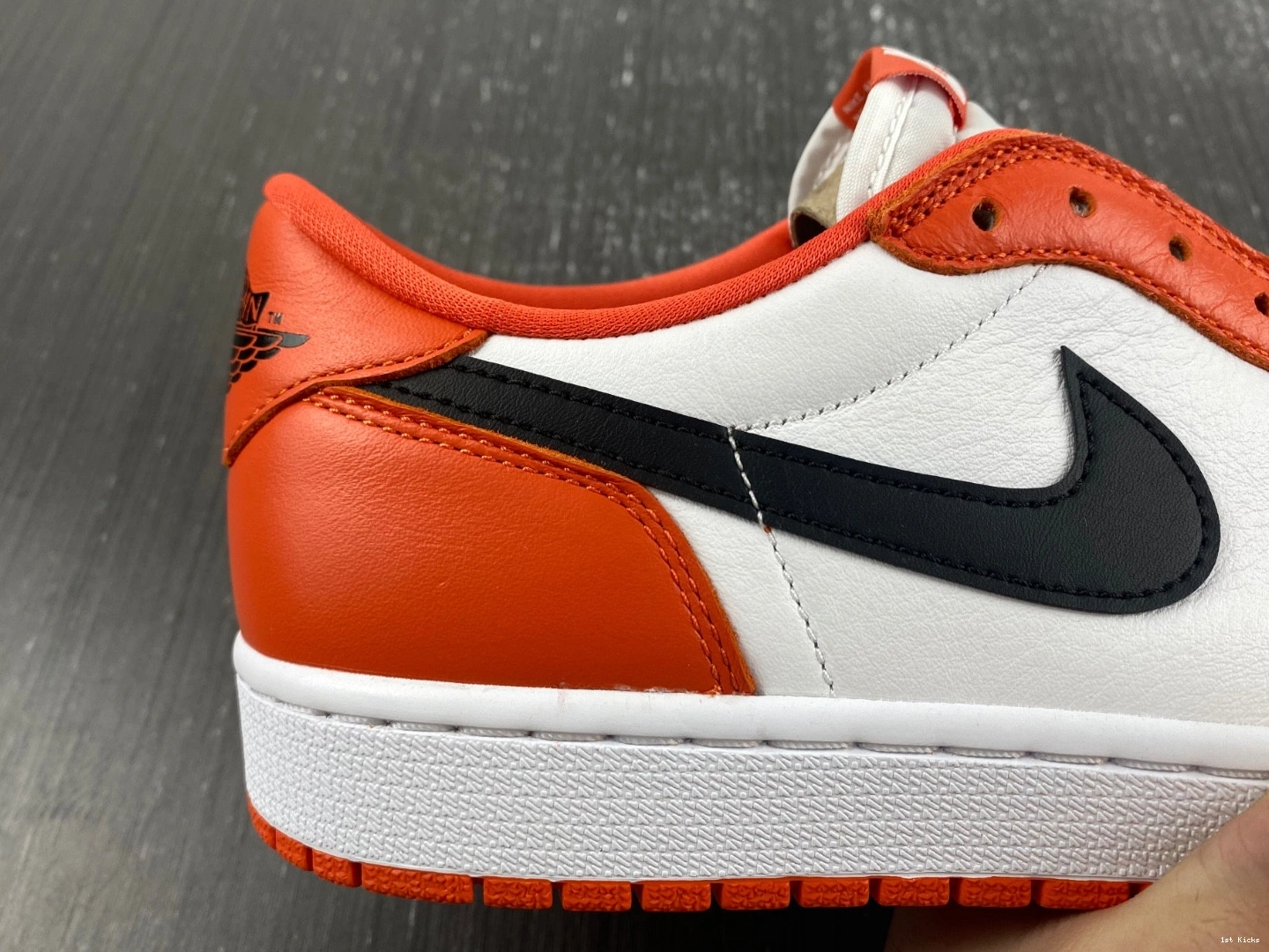 1 Jordan Low CZ0790-801 Men's Starfish - 0129